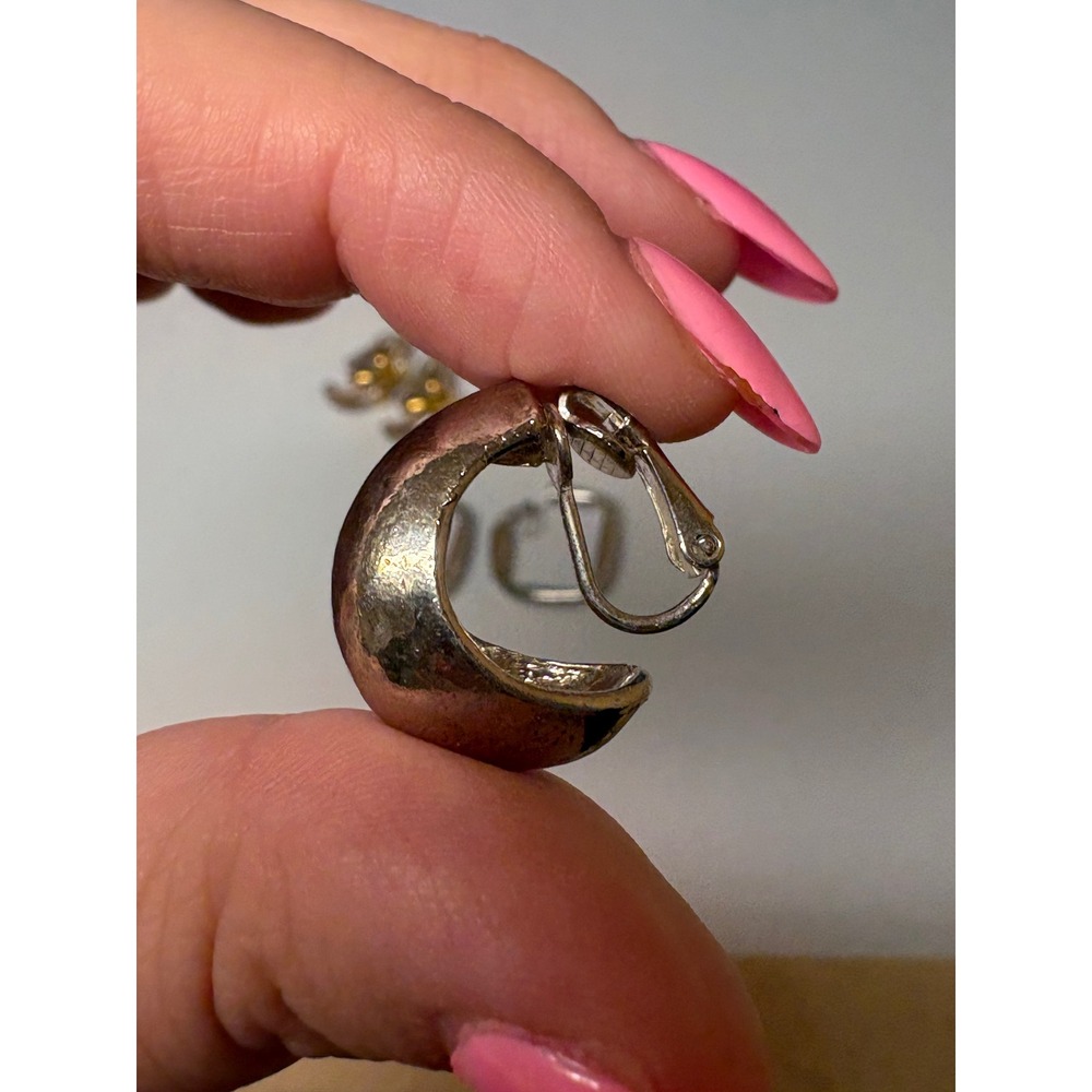 Vintage Clip On Earring Lot 3 Pairs Silver Gold Tone Twisted Dome Square J781 - Picture 4 of 8